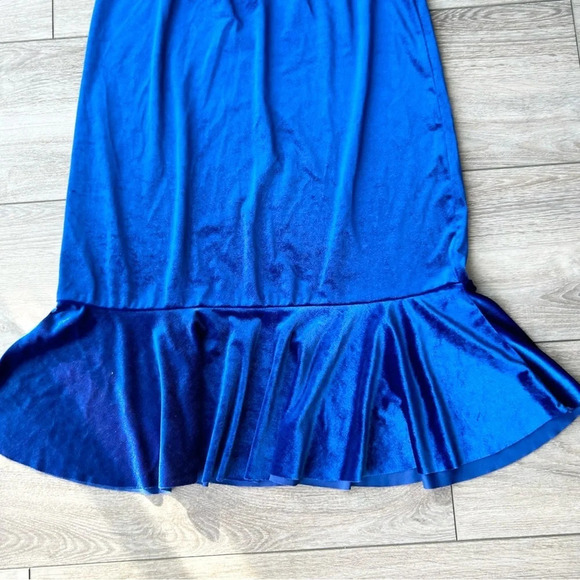 Shein High Waist Ruffle Hem Velvet Skirt - Picture 14 of 16